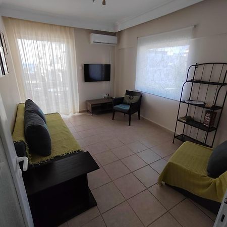 Kostalek Apartment Peraia  Luaran gambar